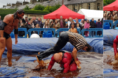 Gravy Wrestling 2018 - Mud man push ref